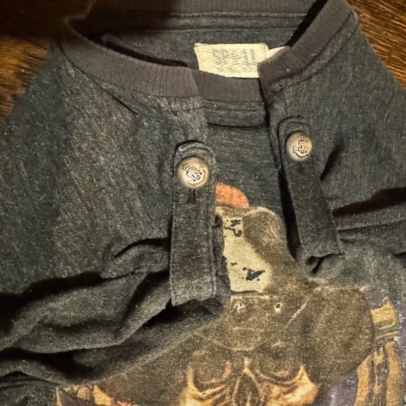 Spell Horns and Rattle Tee Size 8 🦄 - Picture 8 of 10